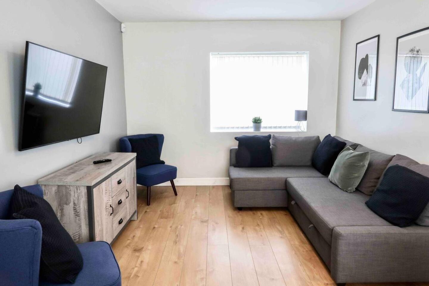 Handsworth Comfortable And Convenient 3 Bedroom House With Parking מראה חיצוני תמונה