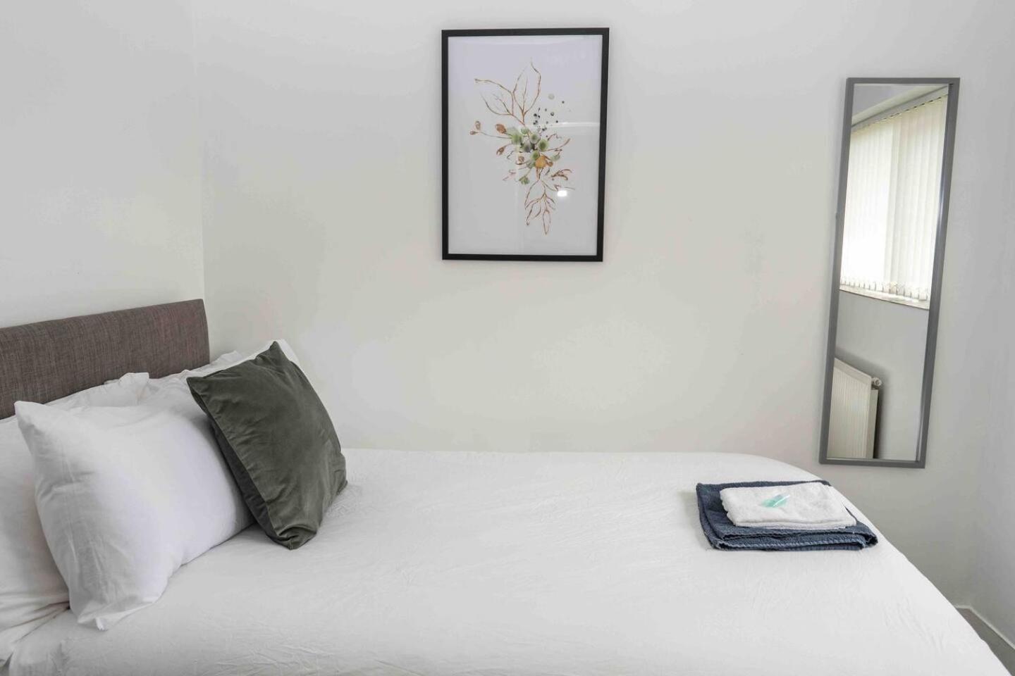 Handsworth Comfortable And Convenient 3 Bedroom House With Parking מראה חיצוני תמונה