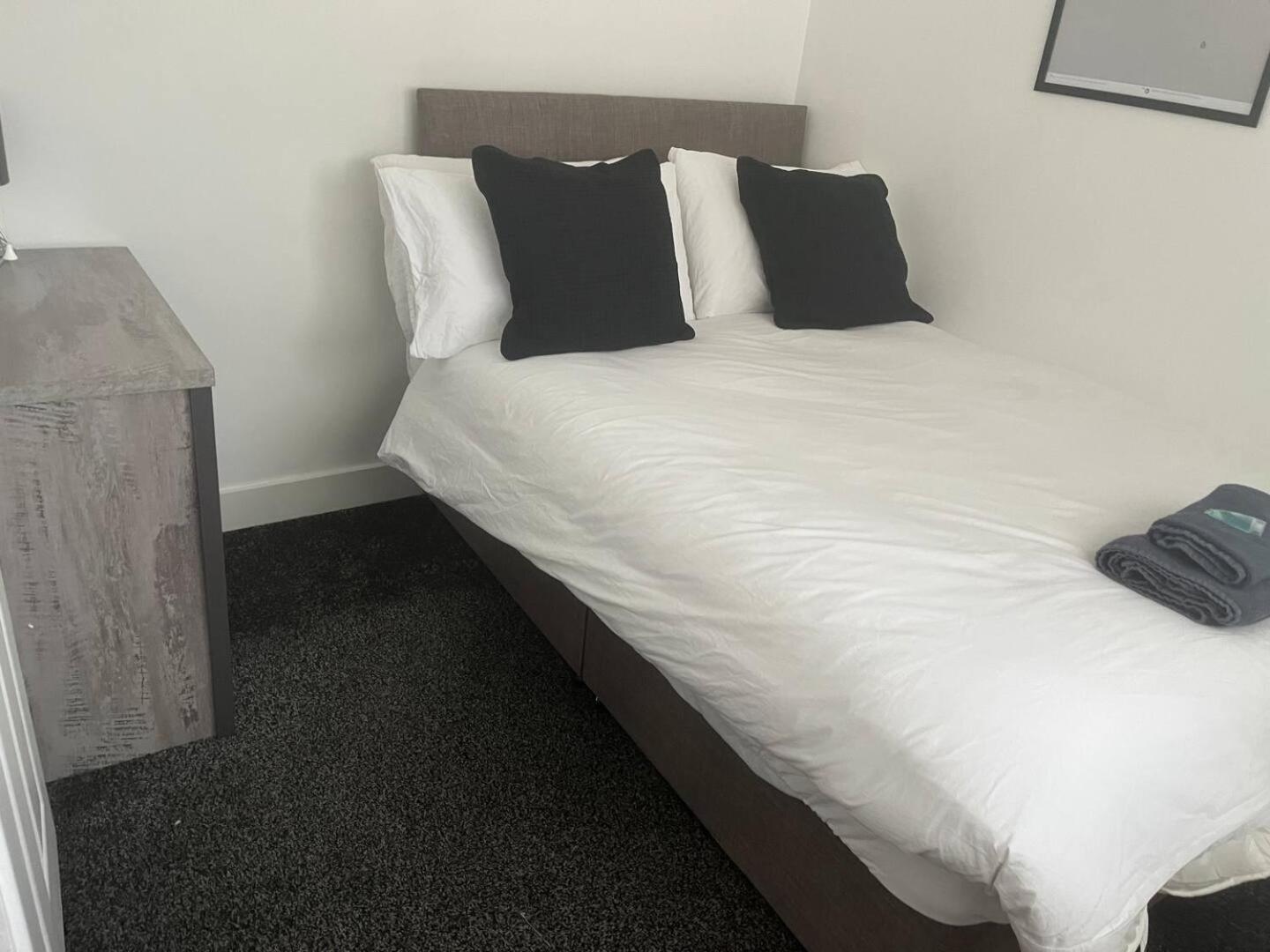 Handsworth Comfortable And Convenient 3 Bedroom House With Parking מראה חיצוני תמונה